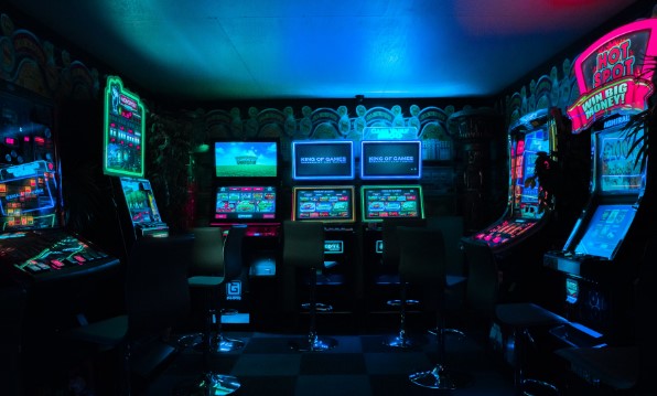 Big Mumbai: Unleash Your Color Prediction Skills and Earn Big!