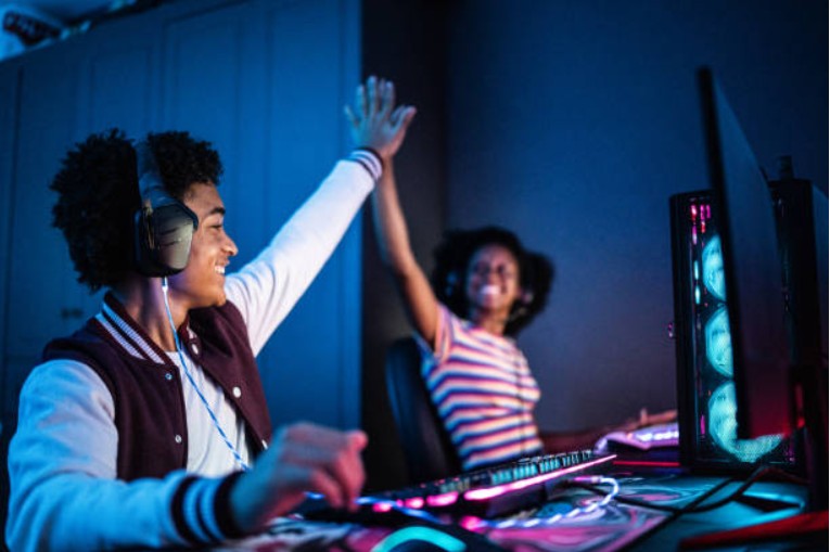 Online Gaming Platforms: Features, Safety, And What To Look For