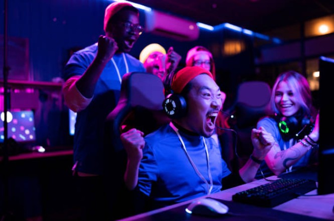 The Real Experience Behind Online Gaming